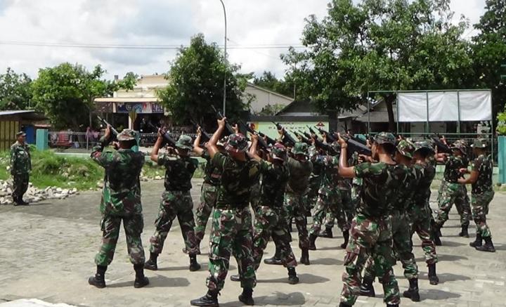 Satgas TMMD 110 Bojonegoro, Berlatih Senam Senjata